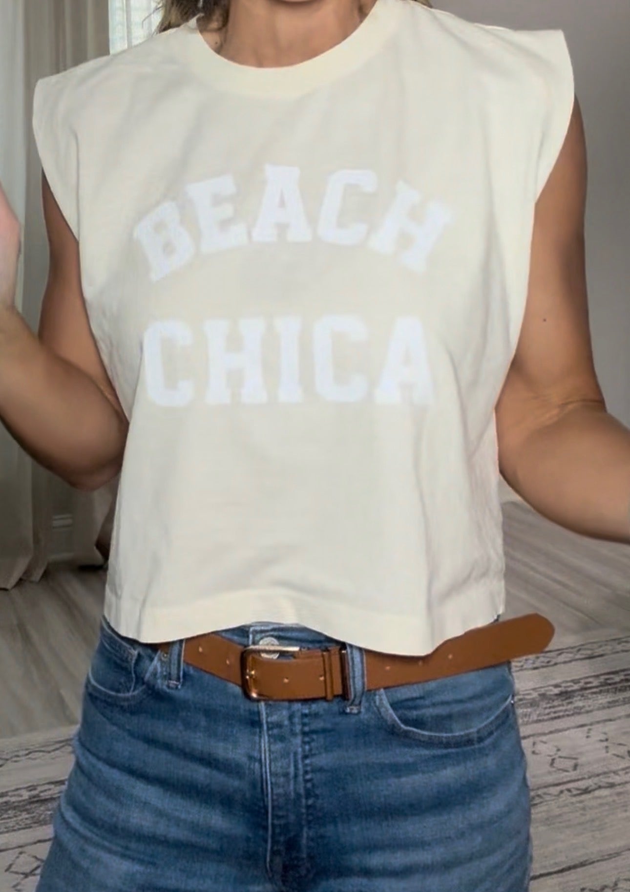 BEACH CHICA Cropped Muscle Tee